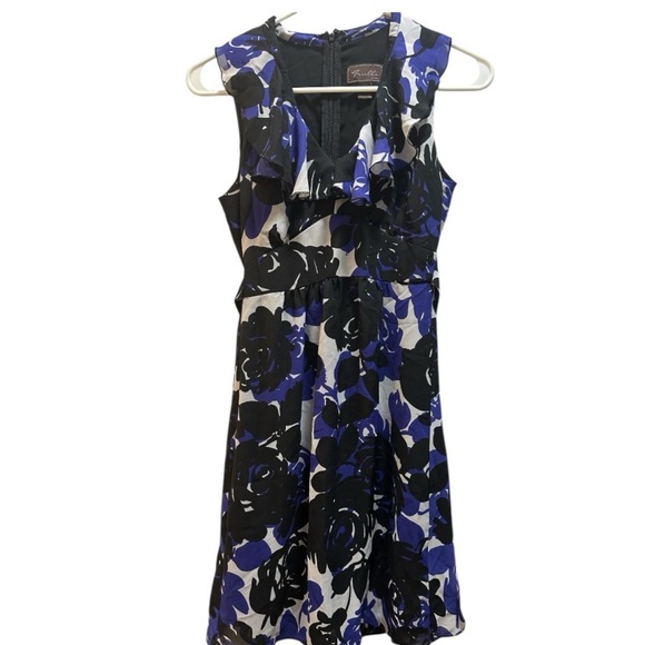 Blue Floral Print Sheer Ruffled V-Neck Belted Dress By Trulli Size 4P - Picture 5 of 7